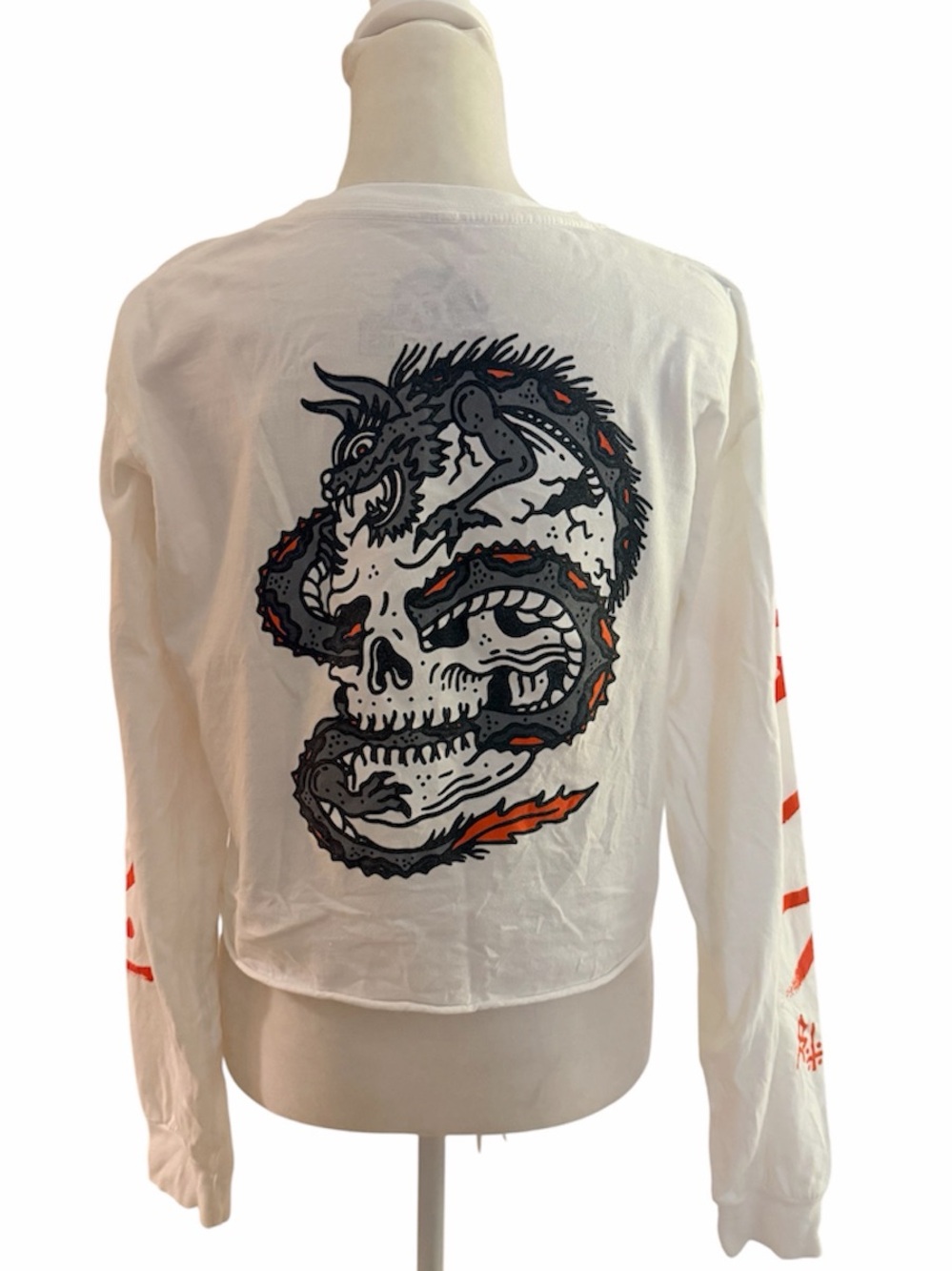 Sketchy Tank Lurking Class Cropped Dragon Long Sleeve White Tee Size M